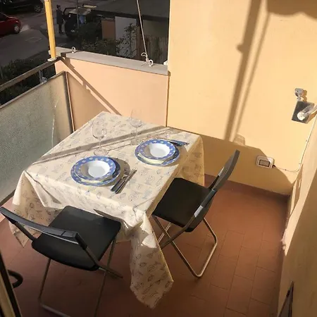 Bilocale Golf Con Terrazzino * Rapallo