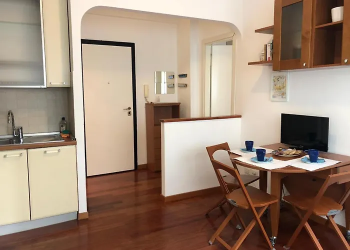 Bilocale Golf Con Terrazzino Apartment