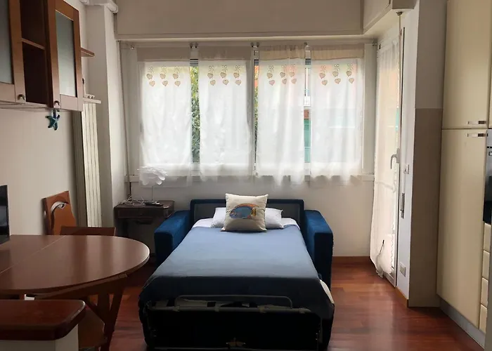 Bilocale Golf Con Terrazzino