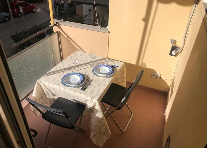 Bilocale Golf Con Terrazzino * Rapallo